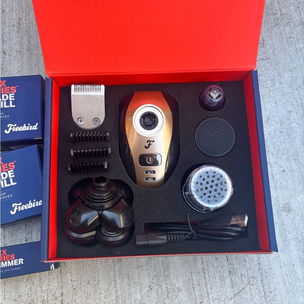 Freebird Gold and Black Electric Grooming Set with Multiple Attachments